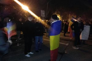 In democratie, hotii stau la puscarie“. Proteste la Cluj Napoca fata de Legile Justitiei si de Guvern. 