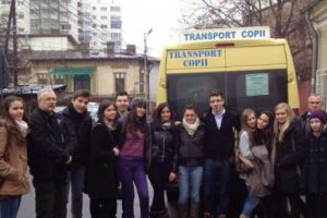 Cum te angajezi în companiile de top. Voluntariatul şi legea care îţi salvează cariera