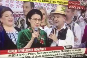 Tepe-lepe pân’ urzici: Folcloristul liberal Cornel Borza s-a dat în spectacol alături de PSD-işti controversaţi