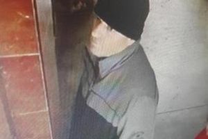 Pedofilul care a agresat sexual doi copii într-un lift a fost prins!