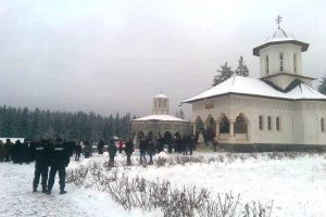Jandarmii harghiteni, măsuri de ordine publică pe timpul procesiunilor şi slujbelor religioase