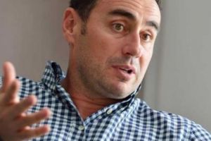 DNA a pus SECHESTRU pe bunurile lui Dinu Pescariu şi Claudiu Focică