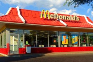 Licitaţie ratată pentru terenul McDonald’s. Se reia în curând