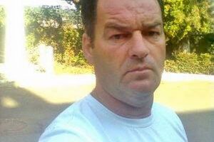 Cine este pedofilul din lift: poliţistul are o fiică de 20 de ani!