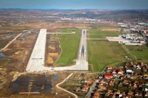 Aeroportul Cluj va finanţa din fonduri proprii extinderea pistei. De ce este VITALĂ? - VIDEO