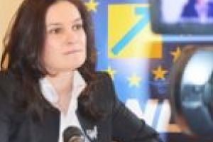 Deputatul Valeria Schelean îi ia la întrebări pe miniştrii Lia Olguţa Vasilescu, Liviu Pop şi Ilan Laufer!