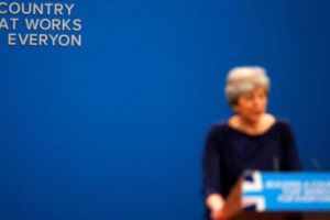 Schimbări majore în Guvernul Marii Britanii! Theresa May a TĂIAT ÎN CARNE VIE. Ce miniştri au rămas în funcţie