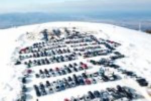 EVENIMENT. Muntele Mic, luat cu asalt! Număr record de turişti în primul weekend din 2018!