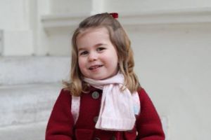 EMOȚII la Palatul Kensington. Prinţesa Charlotte, fotografii din PRIMA ZI de grădiniţă. FOTO în articol