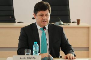 Iustin Cionca: „Sunt convins că preşedintele Iohannis va reacţiona la solicitarea Consiliului Judeţean Arad”