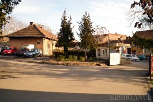 Va fi parcare. Fosta clădire a Medicinei Legale din curtea Staţionarului II va fi demolată