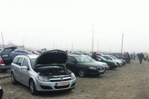 Peste 90% dintre maşinile second-hand sunt cumpărate „pe ochi frumoşi”