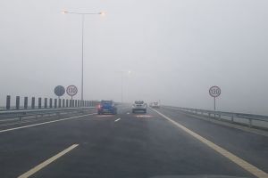 Autostrada Sebeş-Turda, lotul 3: Elementele pentru siguranţa rutieră, neîntrunite. Se va circula cel târziu în martie