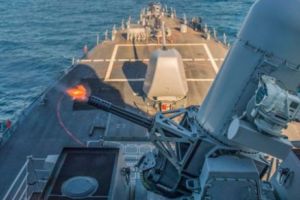 ALARMĂ la Moscova! DISTRUGĂTORUL SUA, care a BOMBARDAT Siria, a intrat în Marea Neagră. Poziţie OFENSIVĂ faţă de Rusia