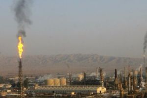 Iranul şi Venezuela vor construi o rafinărie de petrol în Siria