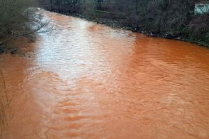 FOTO. Poluare în Maramureş. Someşul, în pericol