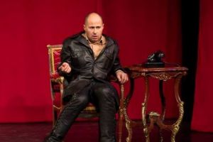 Săli plini până la refuz la spectacolele Hahota