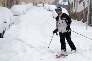 Caniculă, frig extrem, inundaţii masive. Schimbările climatice dau peste cap prognozele meteo