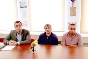 La trei ani de la moartea suspectă a copilului, părinţii caută încă adevărul