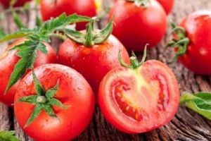 Peste 50.000 tone de roşii proaspete au fost livrate pe piaţă  de către beneficiarii programului de tomate româneşti în 2017