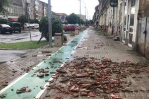 Fenomene extreme în România. Ne aşteaptă NOI FURTUNI VIOLENTE în 2018? AVERTISMENT de la meteorologi! „Trebuie să fim pregătiţi...”