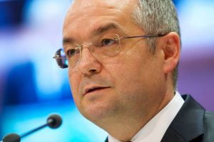 Fostul premier, Emil Boc a fost audiat de procurorii DIICOT in cazul profesourlui Mihai Lucan. Ce a declarat la iesirea de la audieri