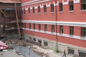 Constructorul a tras tare cu renovarea claselor de la „Brătianu”