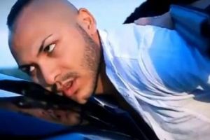 Manelist celebru, implicat într-o reţea internaţională de prostituţie