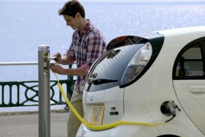 TÂRGOVIȘTE: Se vor construi patru staţii de reîncarcare pentru vehicule electrice. Vezi amplasamentele