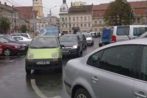 Cluj-Napoca: Au majorat EXTREM de mult tarifele de parcare în centrul Clujului
