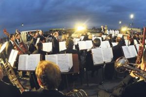 Alertă la Timişoara! O violistă din Chişinău cu TBC a închis Filarmonica