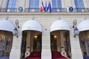 Jaf de peste 4 milioane de euro la hotelul Ritz din Paris