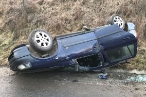 Opt răniţi în trei accidente produse joi dimineaţă în numai două ore