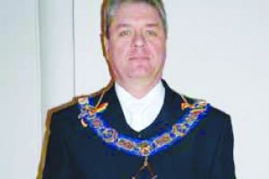 Monarhia flatuleză de drept bujin