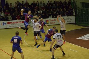 Universitarii vor disputa cinci meciuri test până la reluarea campionatului