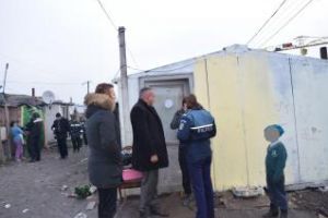 Razie la Dezmir! Șapte persoane au ajuns la secţie şi un bărbat a fost trimis la puşcărie FOTO