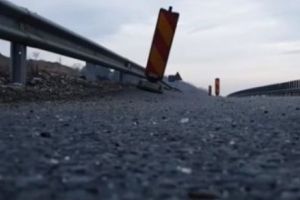 Drumul din România care te POATE duce spre MOARTE ORICÂND! Autostrada de nisip a Sibiului a început să se UMFLE - VIDEO