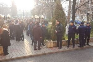 VIDEO, FOTO: protest la Târnăveni pentru menţinerea municipiului pe lista centrelor de susţinere a probei practice a examenului auto