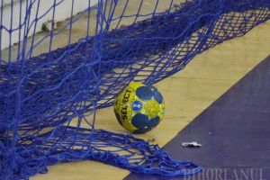 Handbalistele de la CSU Oradea se pregătesc de debutul din noul an