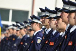 Posturi vacante de agent şi ofiţer de poliţie, în Alba şi alte 13 judeţe, scoase la concurs. Bibliografia şi condiţiile de participare