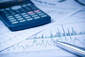 2018, anul incertitudinilor. Economia continuă să crească, însă dezechilibrele se accentuează