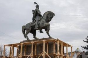 Primăria Cluj restaurează statuia lui Mihai Viteazu, din centrul oraşului