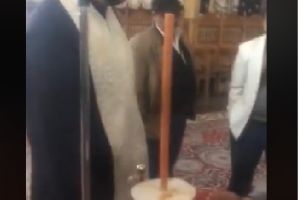 Preotul martor la juramintele romilor si-a dat demisia din functia de consilier la Centrul Eparhial