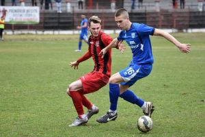 Fabian Himcinschi şi Cristian Poiană s-au făcut „şoimi” la Lipova, părăsind CSM Şcolar Reşiţa | Cei doi foşti echipieri ai Performanţei Ighiu au semnat contracte cu nou-promovata din Arad