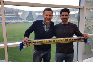 Petrolul are surplus de mijlocaşi