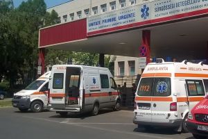 Scandal la Spitalul Judeţean. A murit un copil de un an