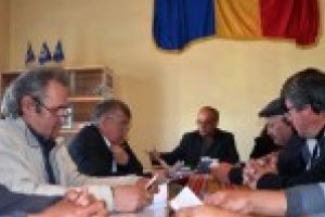 Primarul Petru Lorinţ recunoaşte că a sifonat fondurile APIA! Face şi denunţuri, numai să scape de puşcărie!