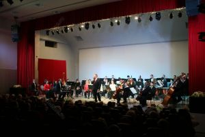 TeraPlast a oferit publicului bistriţean un concert simfonic (FOTO)