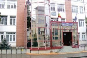 Profesorii vasluieni, din nou în bănci