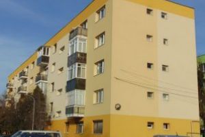 Primăria Sfântu Gheorghe vrea să demareze în primăvară programul de reabilitare a faţadelor blocurilor